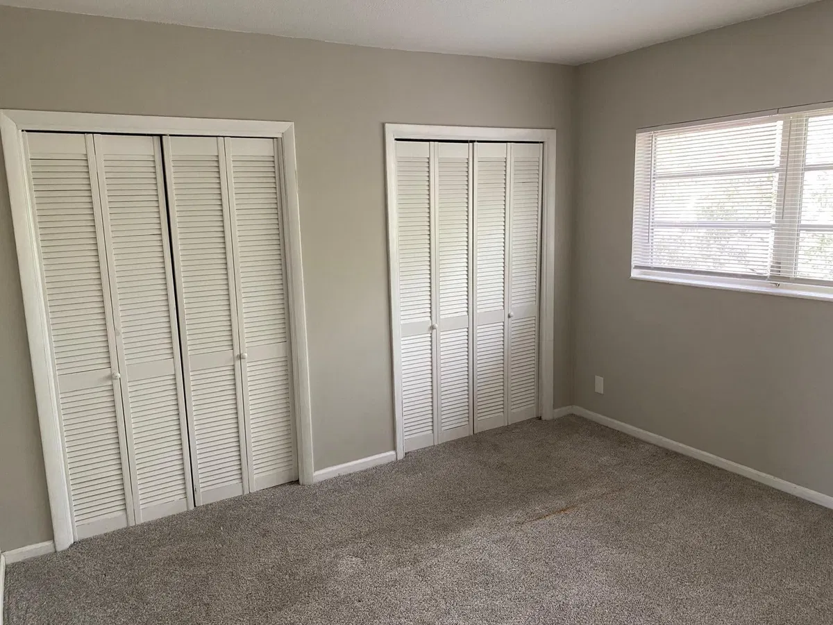 Unit 19 photo 10