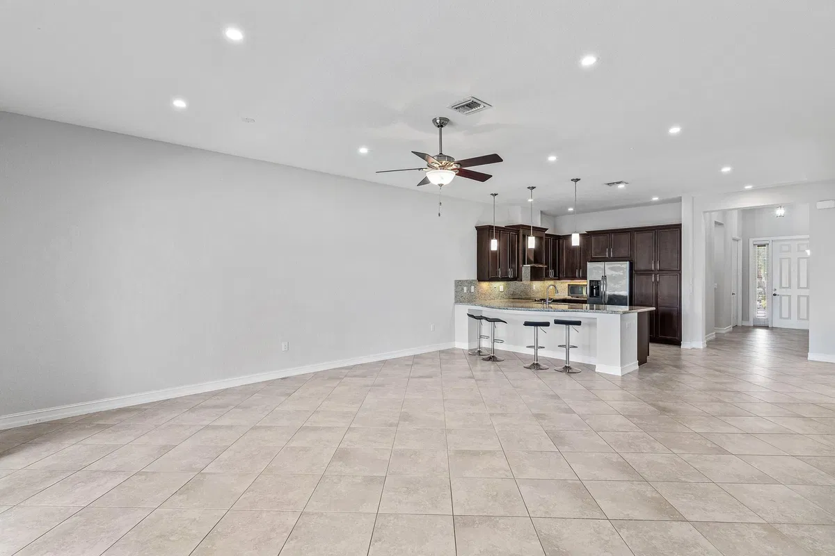  Residence photo 13