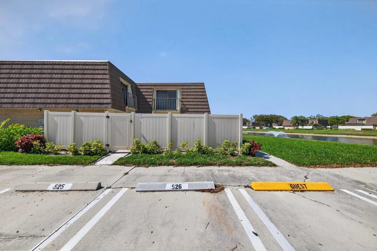 Residence photo 13