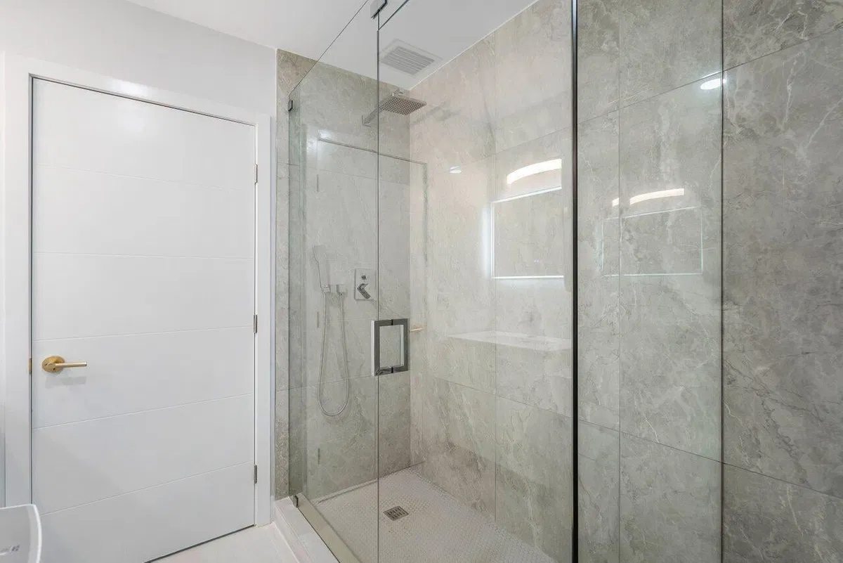 Residence photo 19