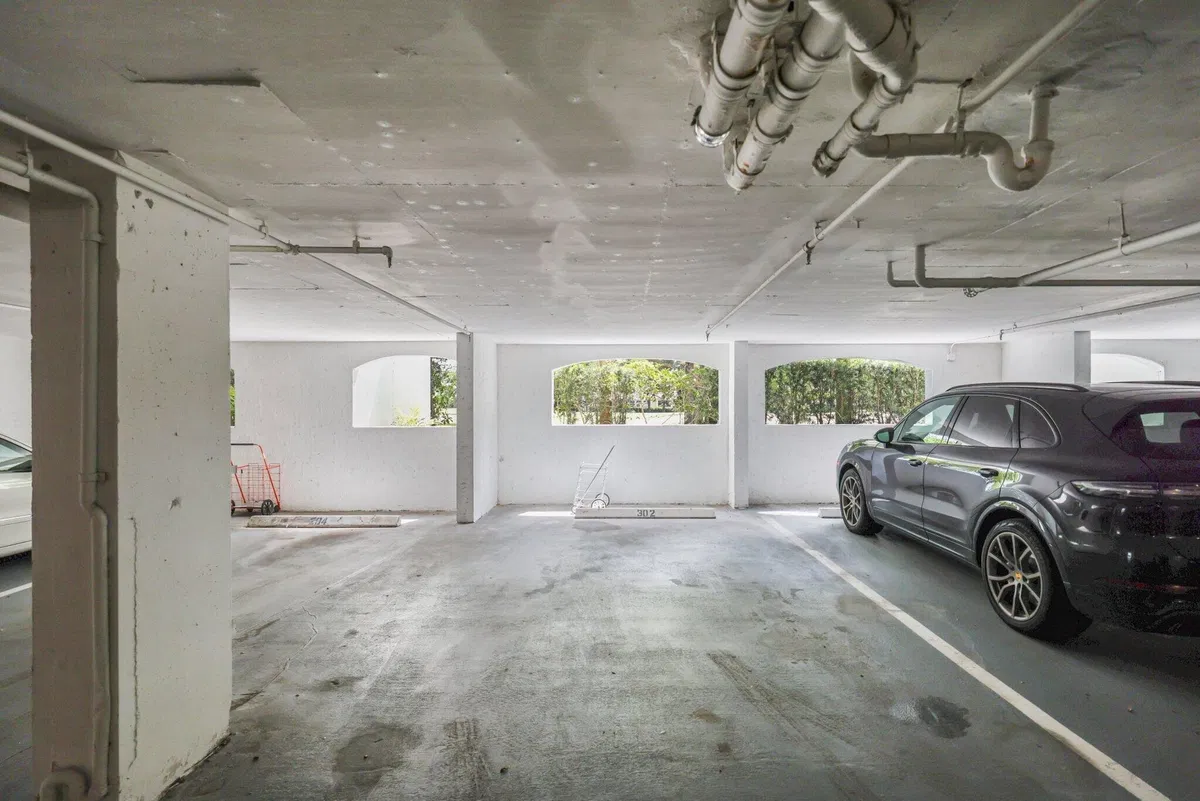 Boca Grove Unit 302 photo 31