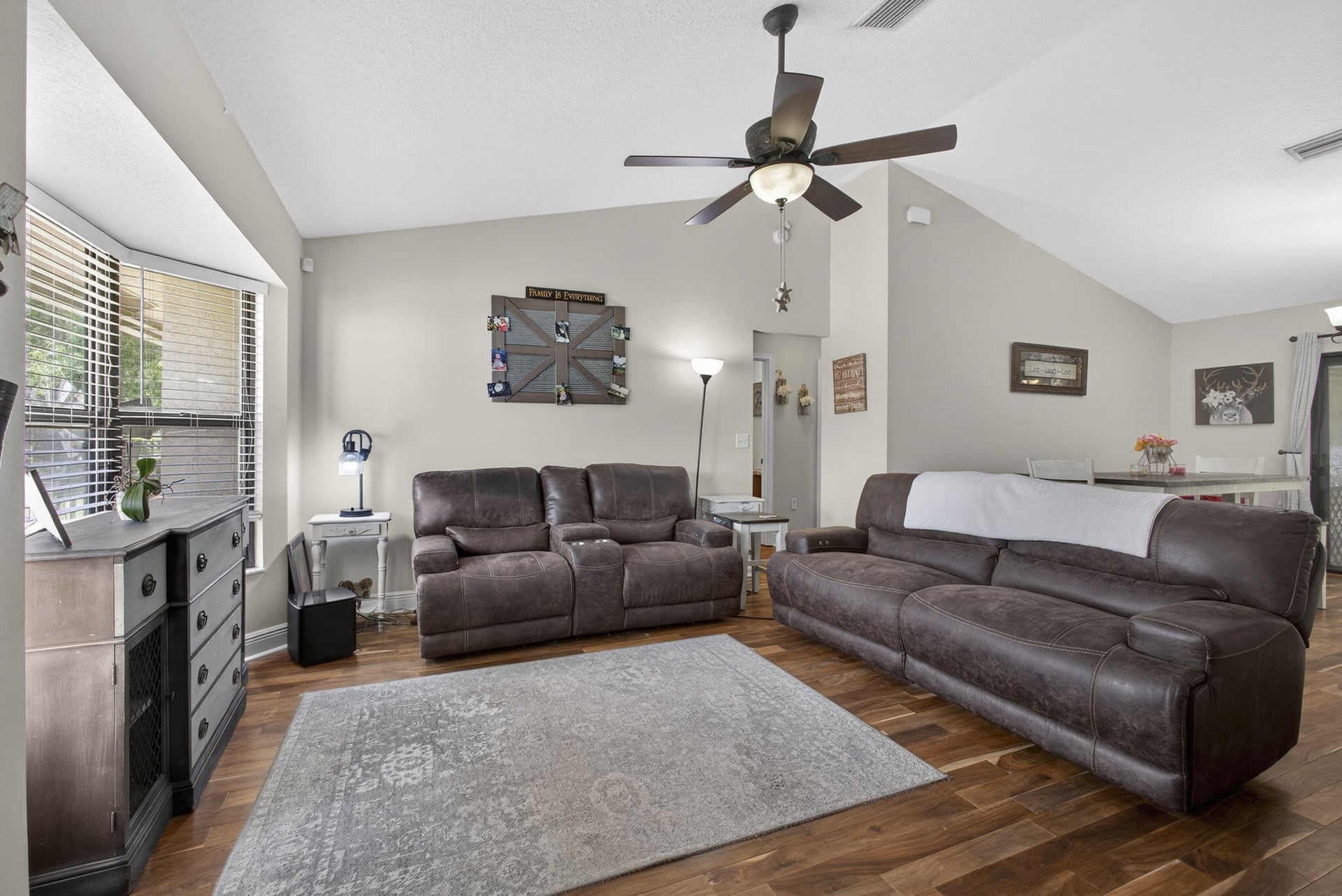 Residence photo 13