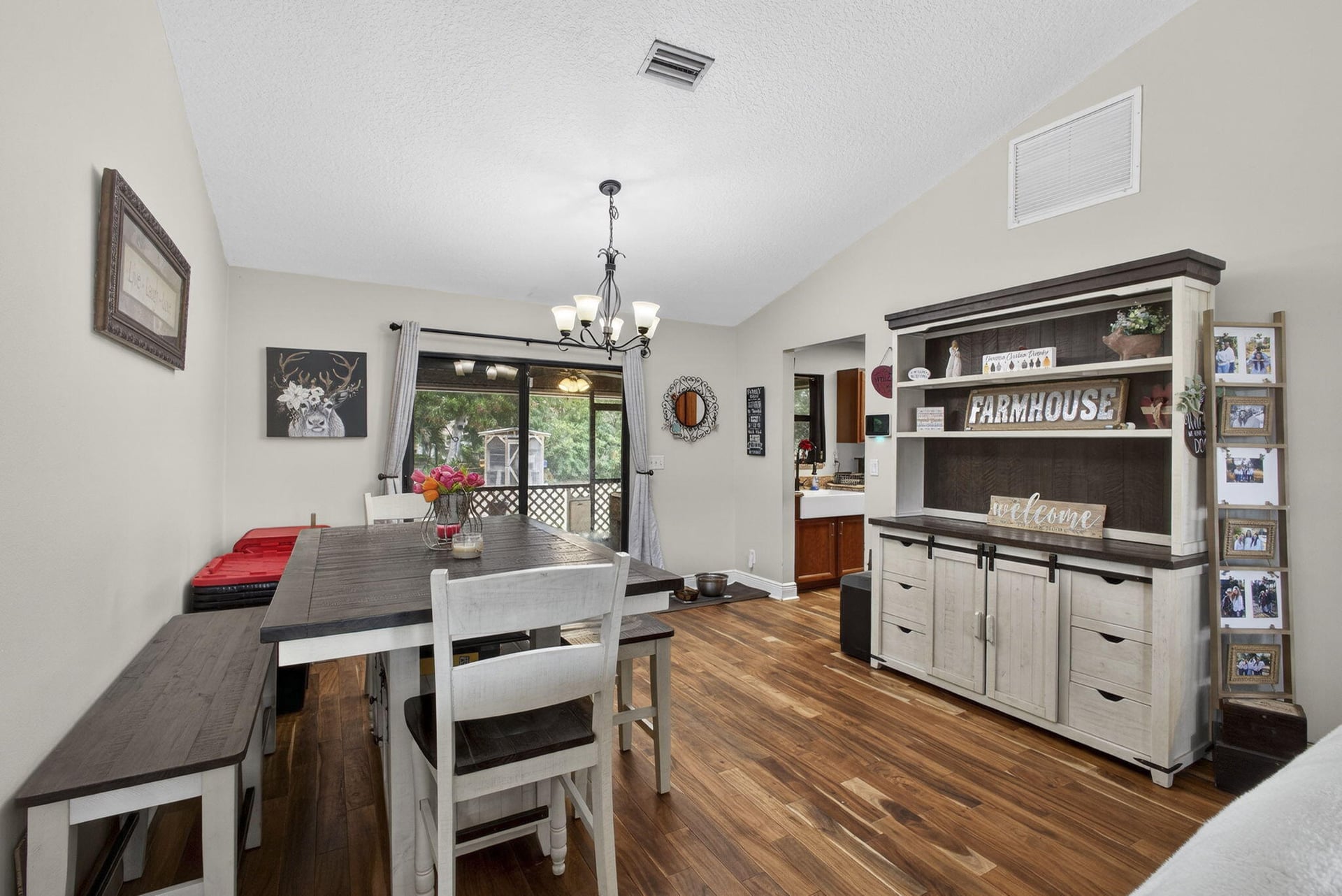 Residence photo 19