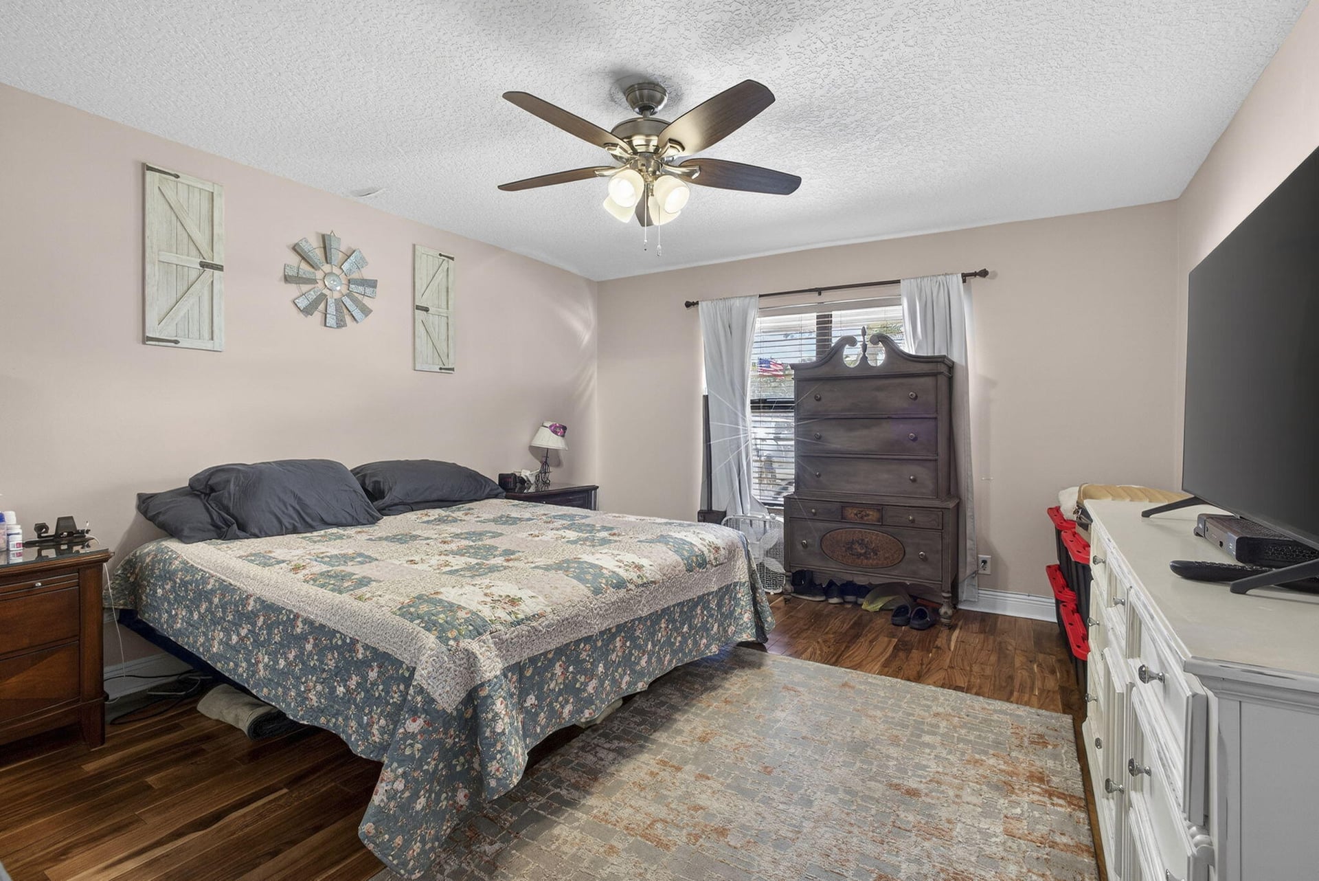 Residence photo 28