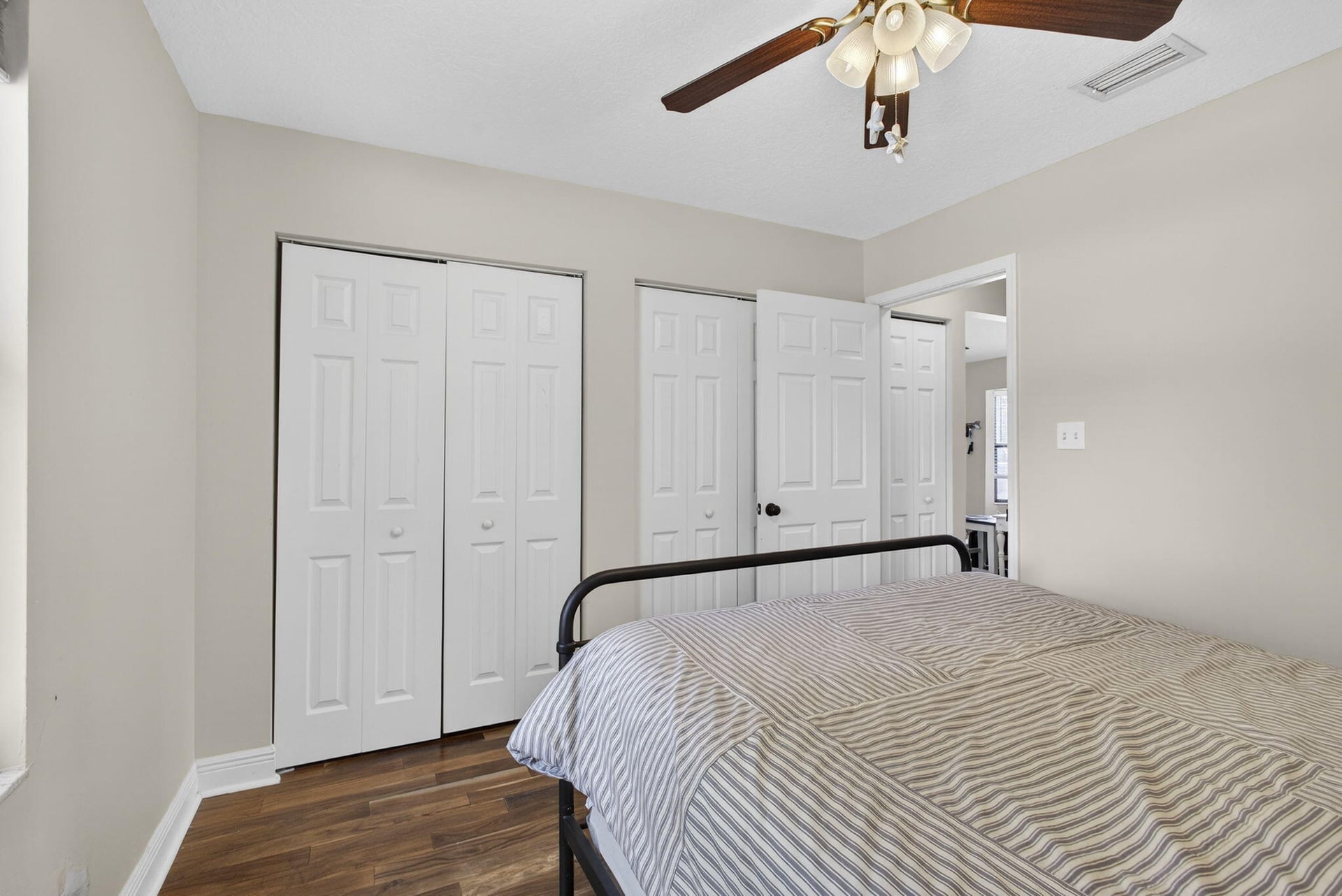 Residence photo 34