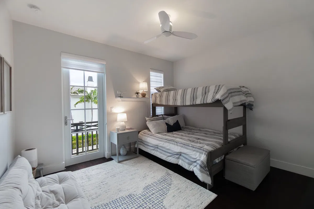 Palm Trail Delray Beach Residence photo 28