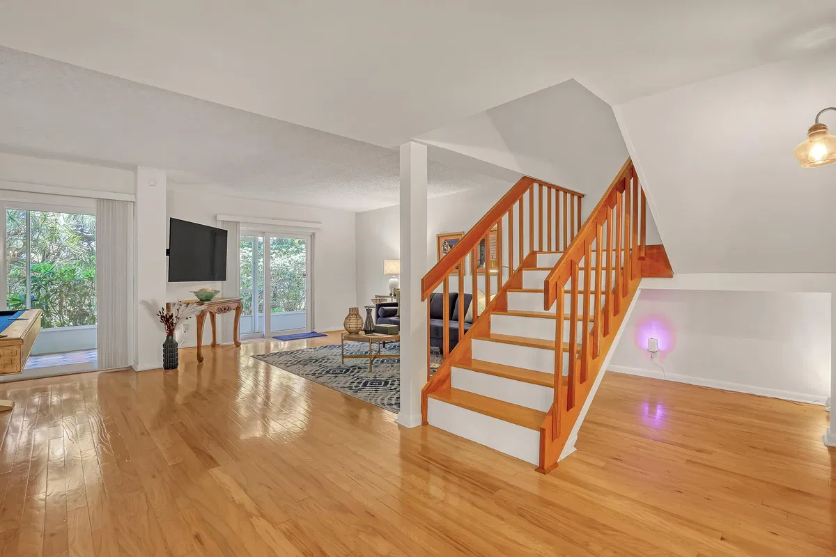 Singer Island Unit 104 photo 13