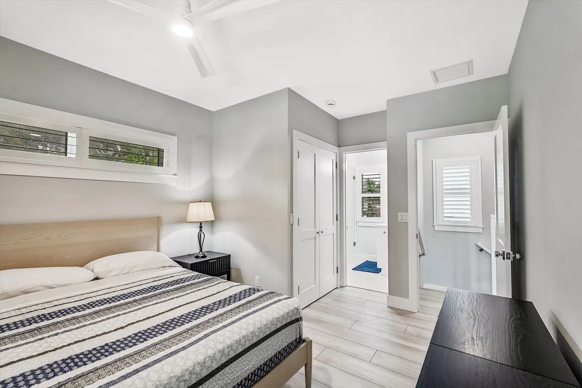Residence photo 22