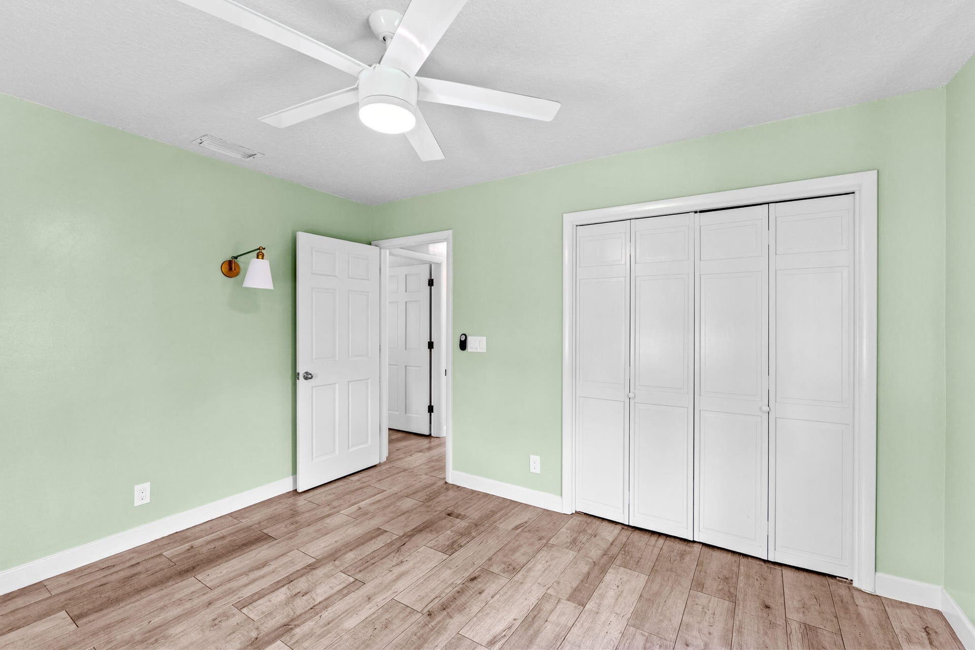  Residence photo 49