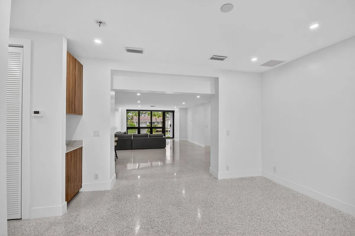 Village of North Palm Beach Residence photo 25