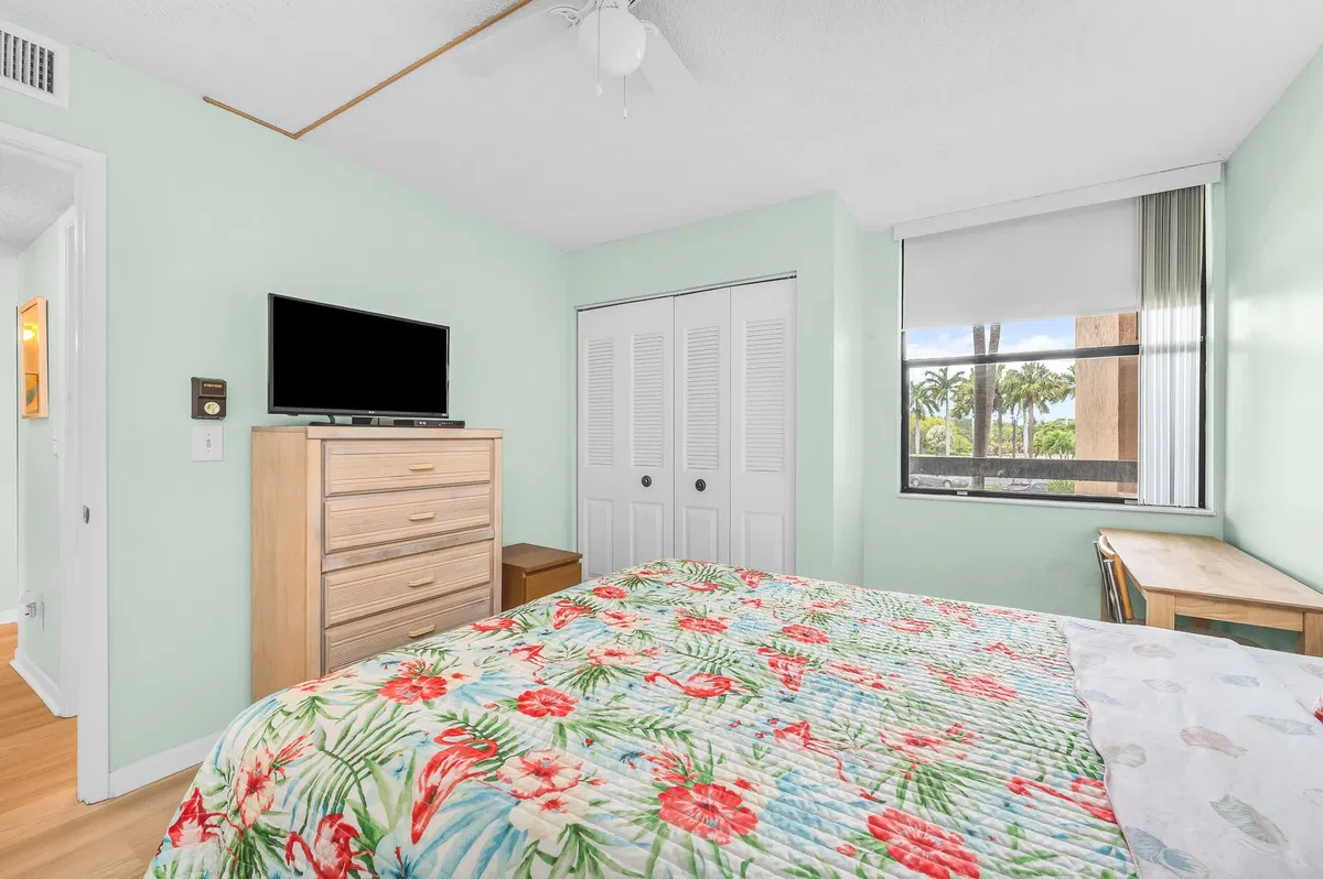 Unit 4207 photo 25