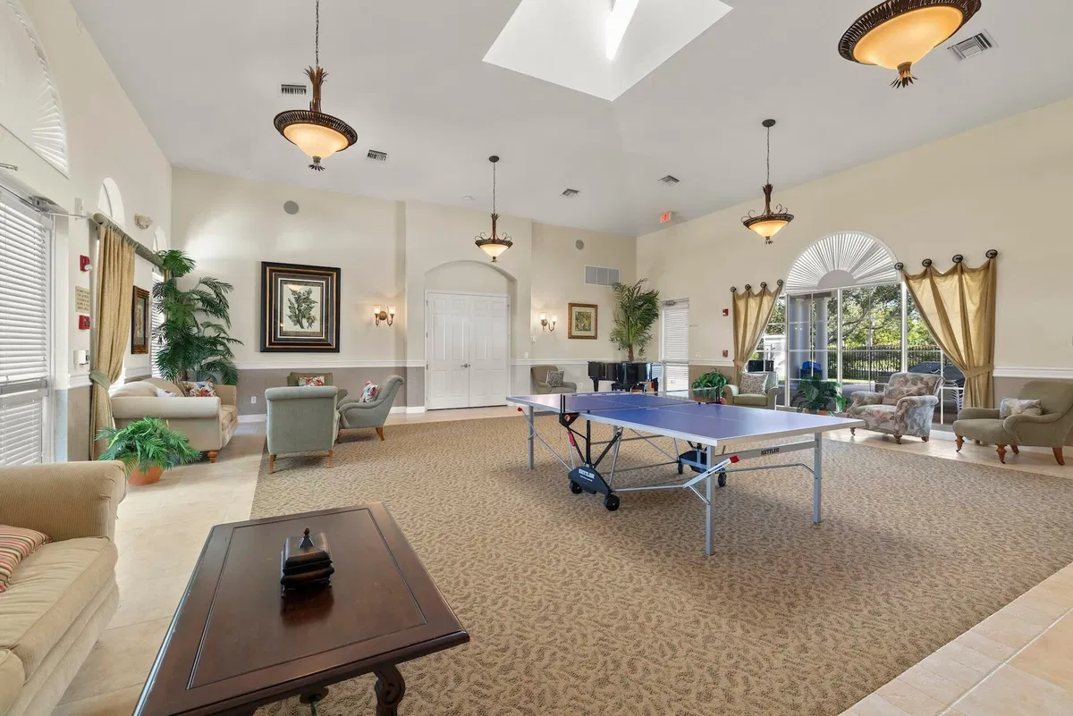 Residence photo 25