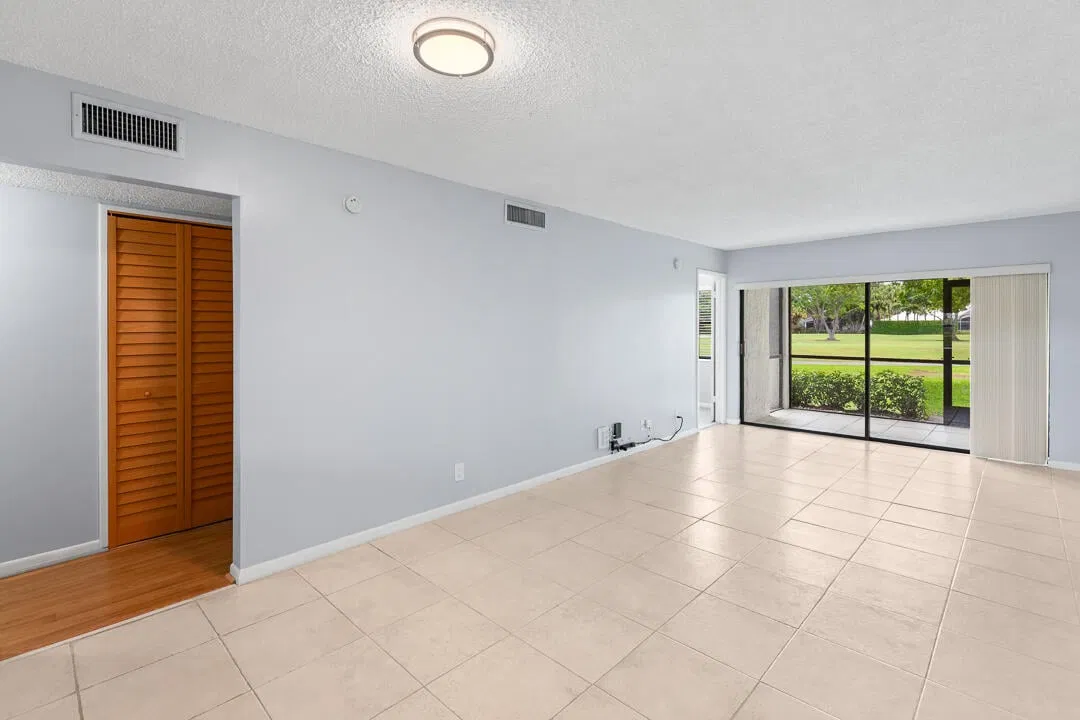 Eastpointe Country Club Unit 103 photo 7