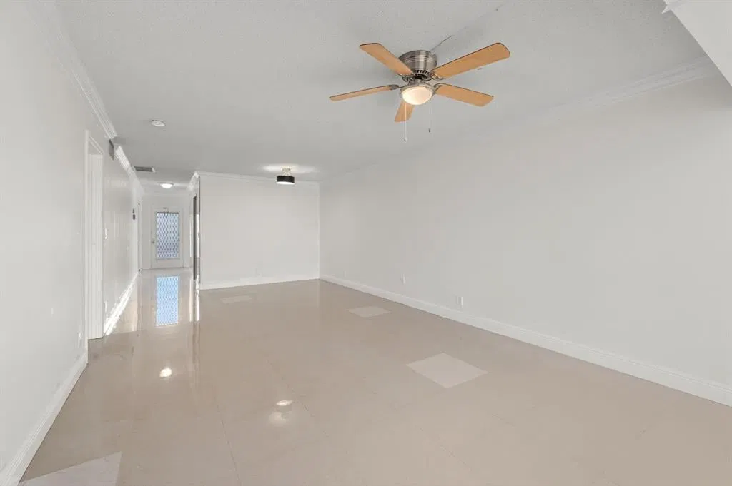 Residence photo 13
