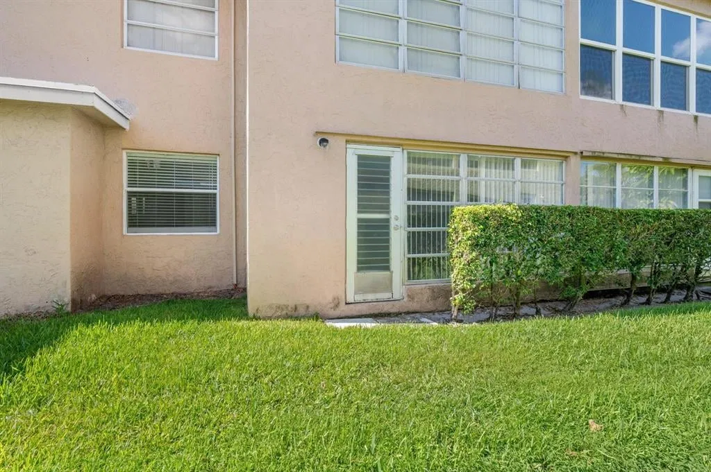 Residence photo 19