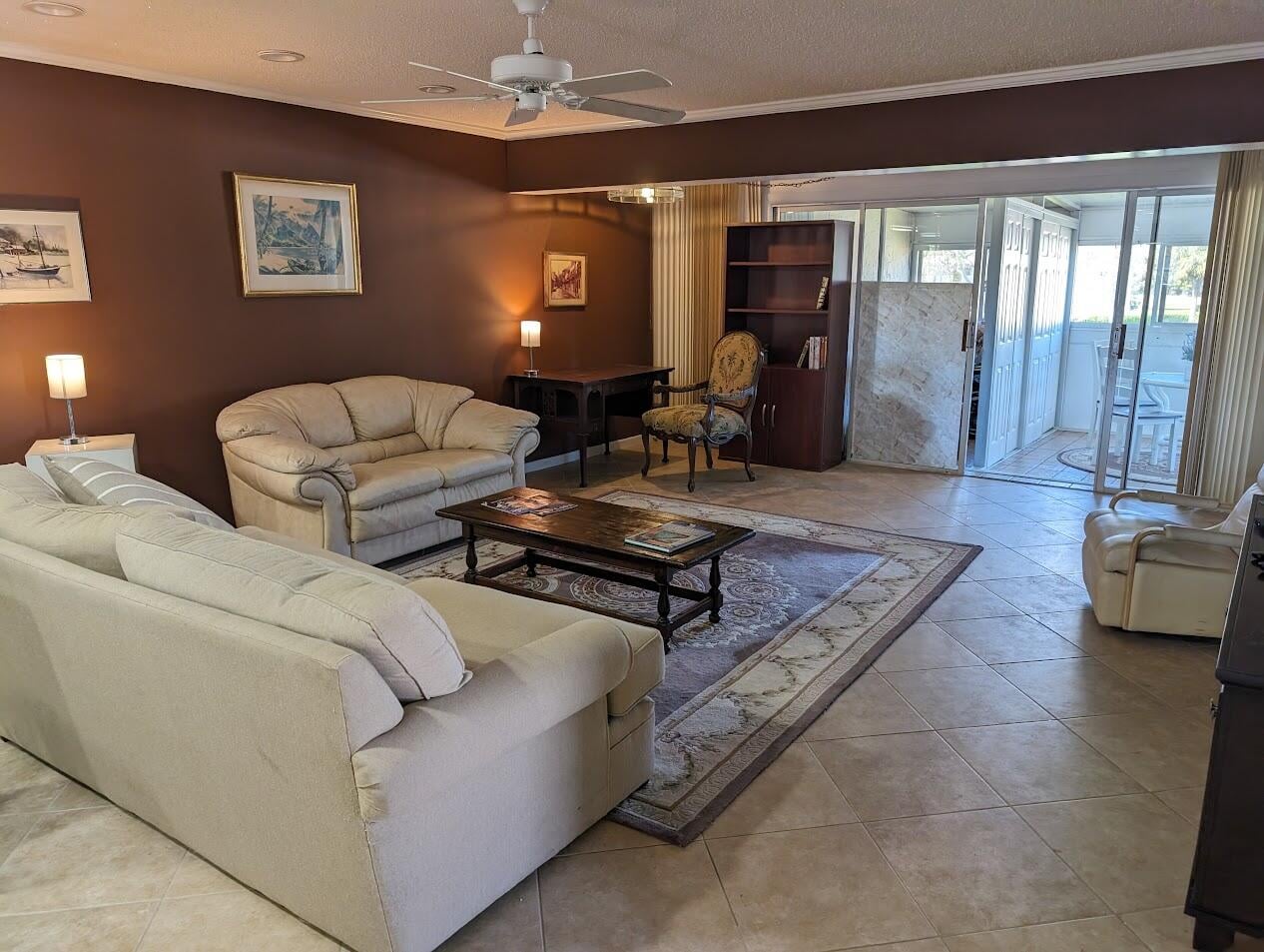Unit 204 photo 7