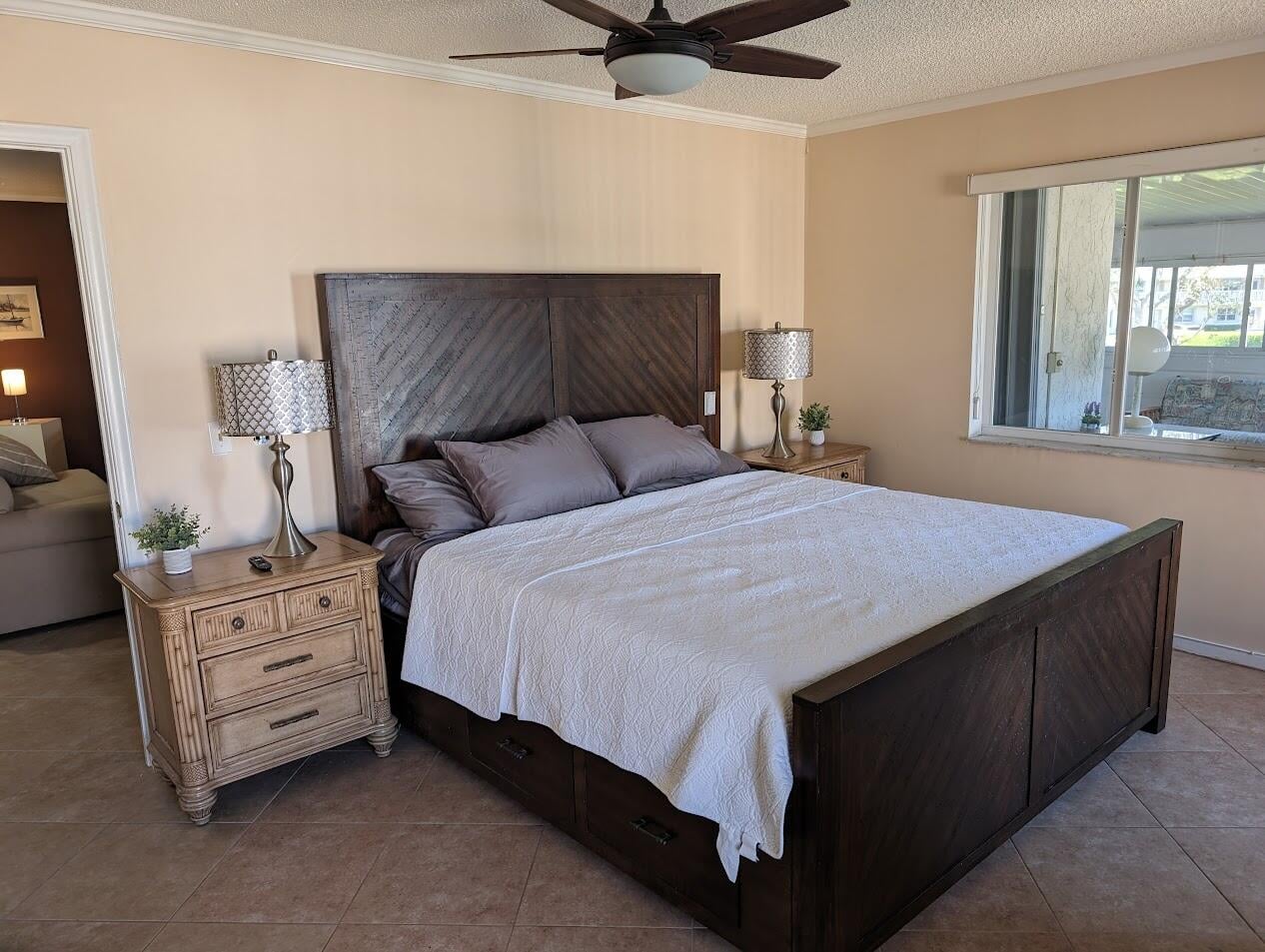 Unit 204 photo 10