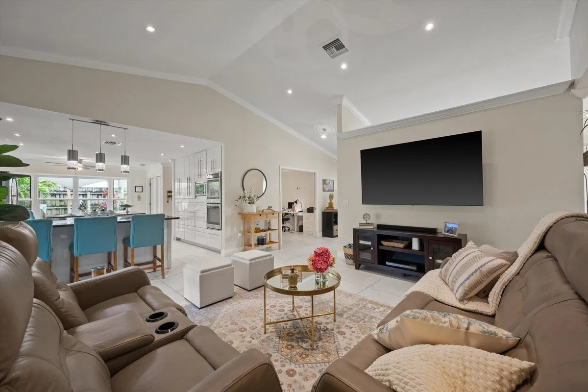  Residence photo 10