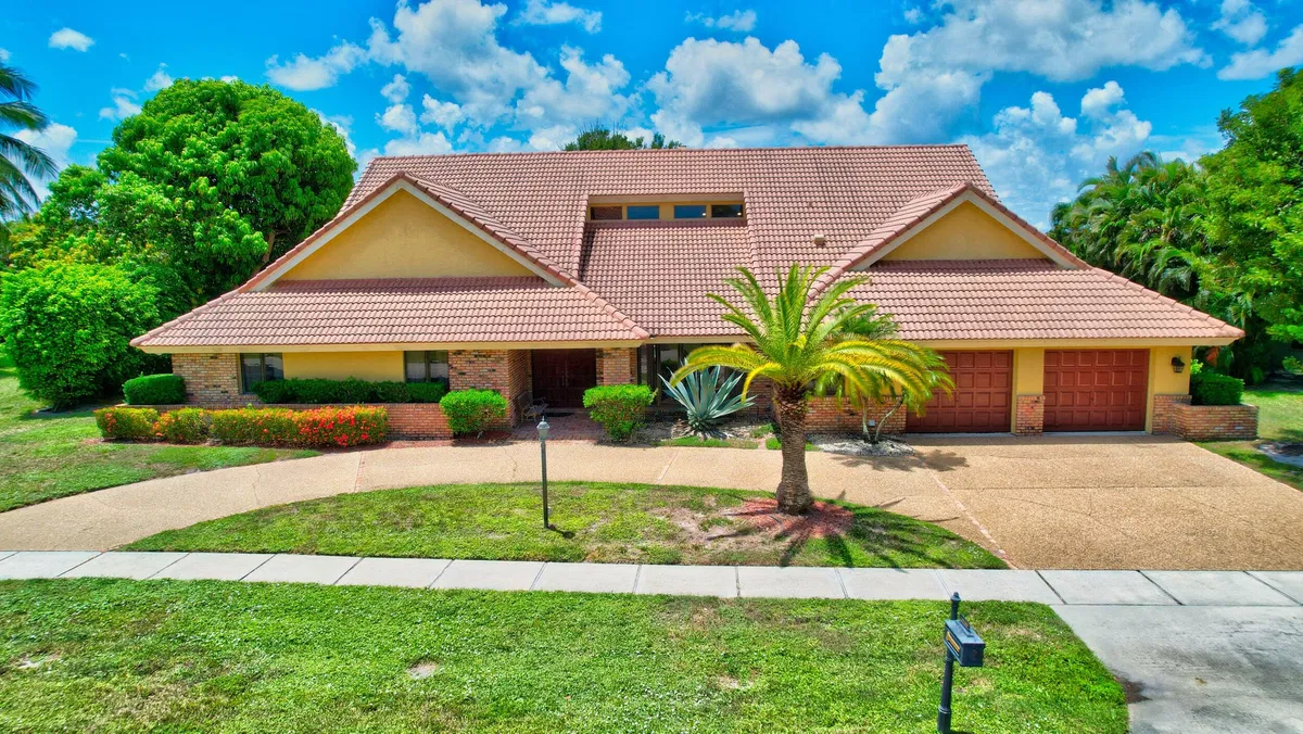 Boca West Country Club Residence