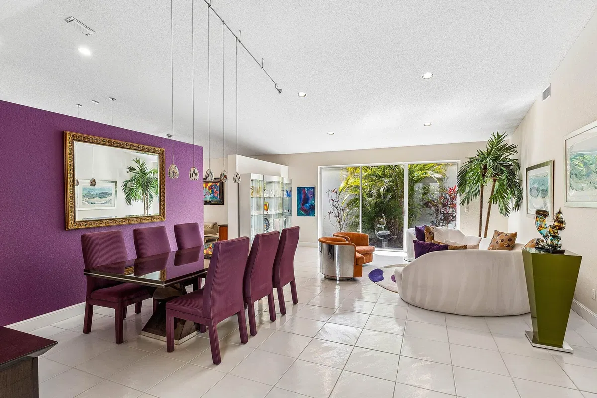 Residence photo 4
