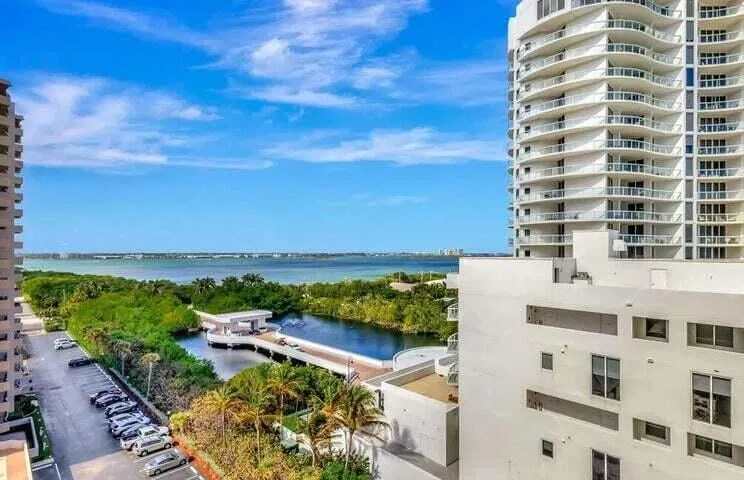 Singer Island Unit 1-905 photo 7