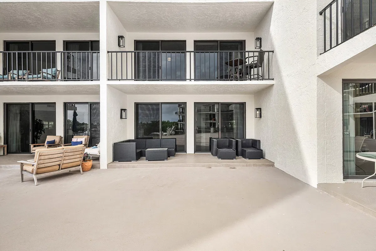 Unit 213 photo 43