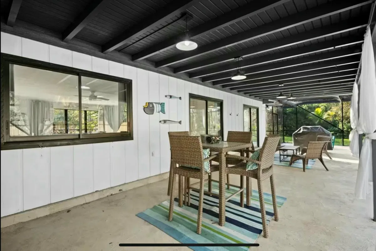 Residence photo 25
