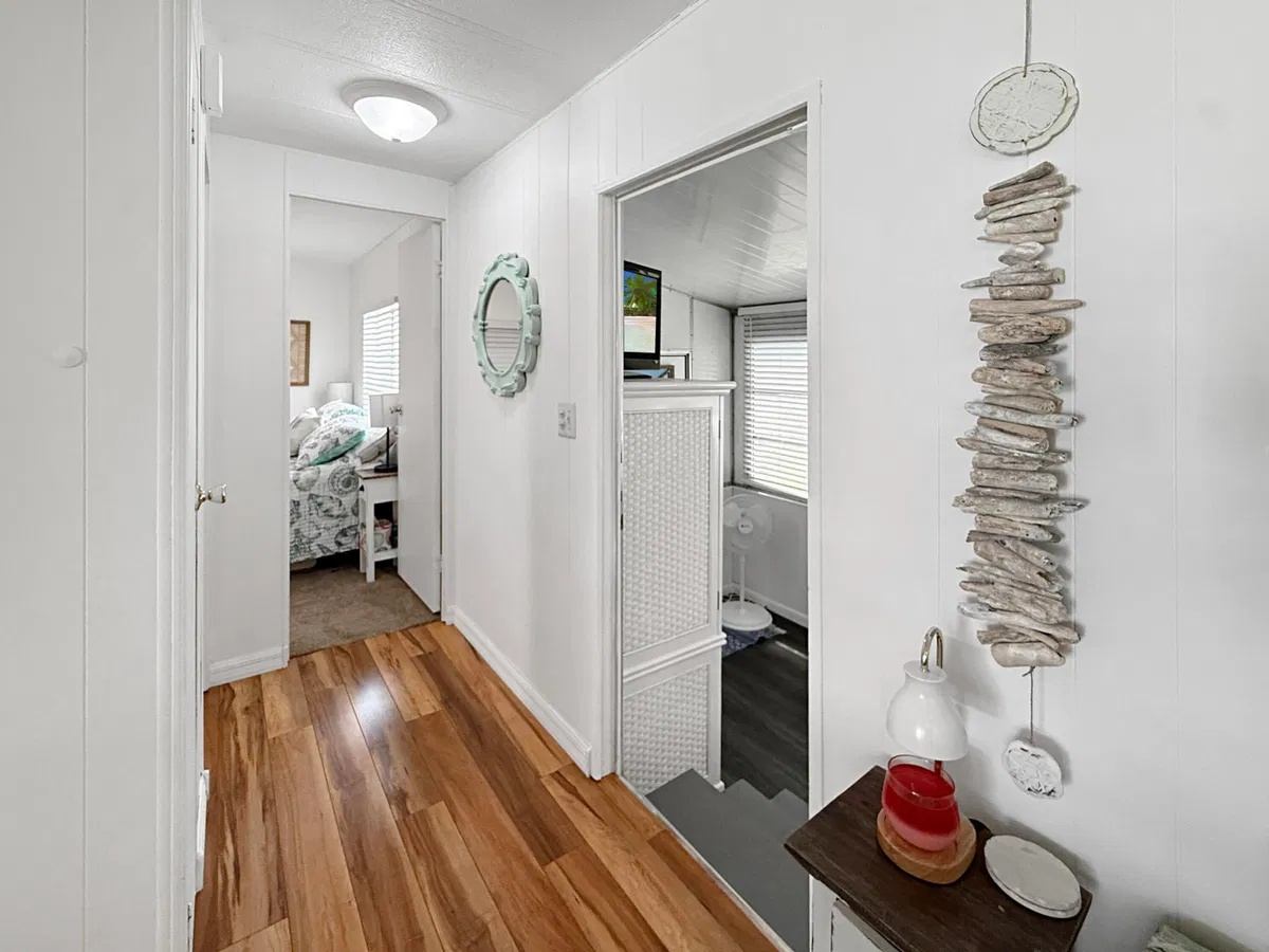  Residence photo 25