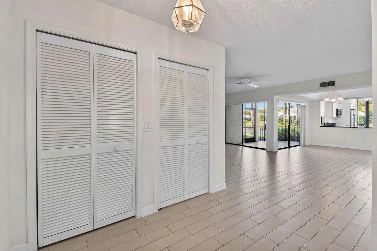 Jonathan's Landing Jupiter FL Unit 128 photo 13