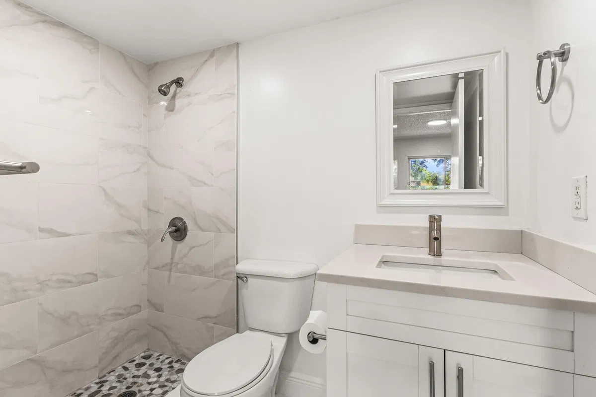 Residence photo 19