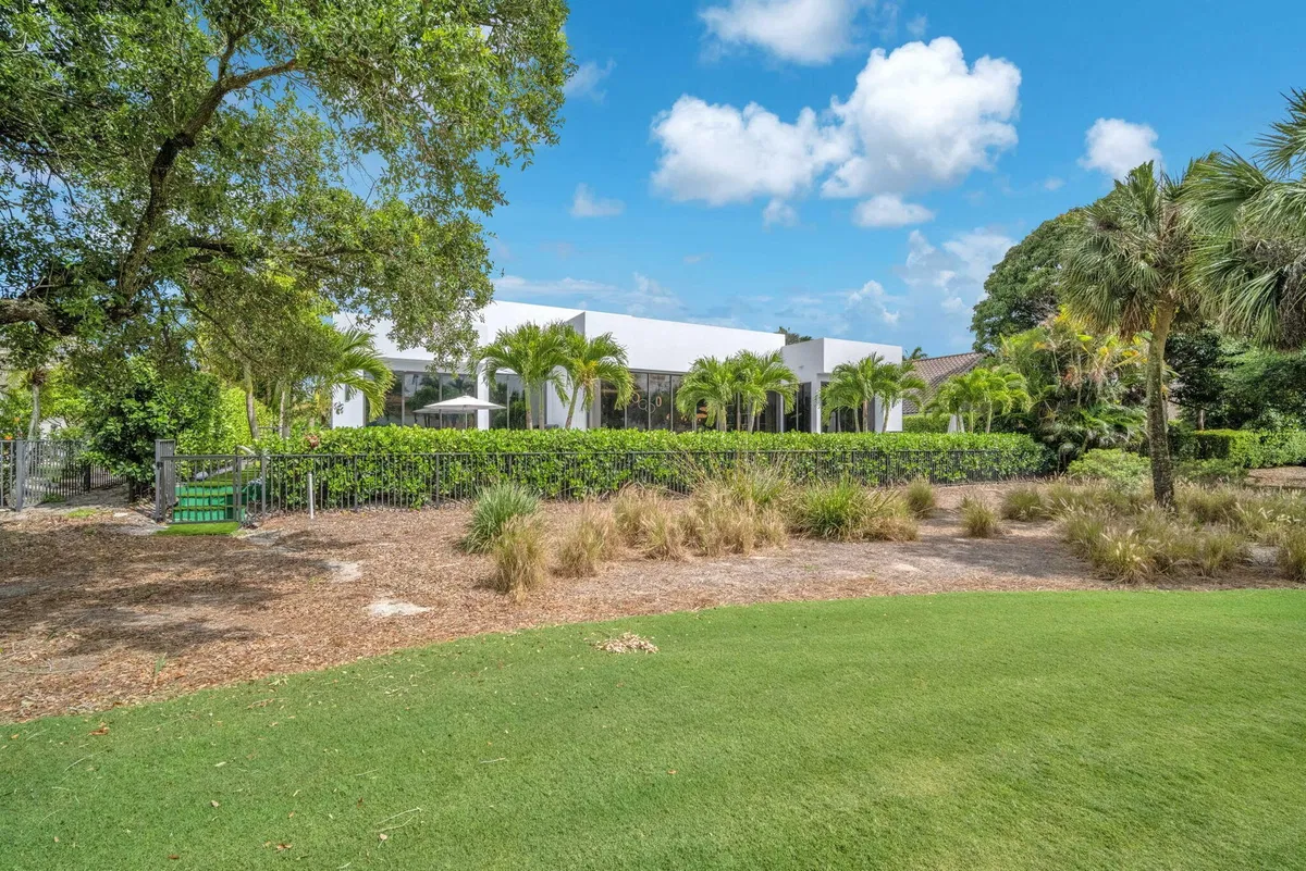 St. Andrews Country Club Residence photo 94