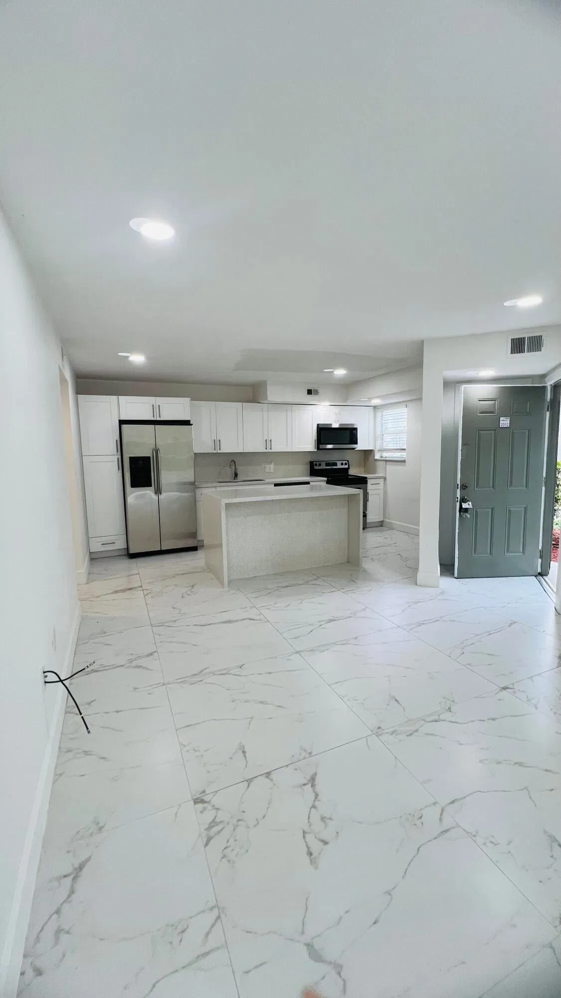 Village Square Unit 2012 photo 7