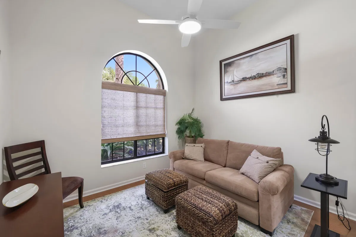 Residence photo 31