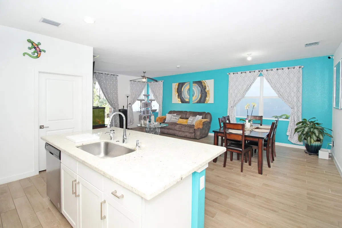 Residence photo 10