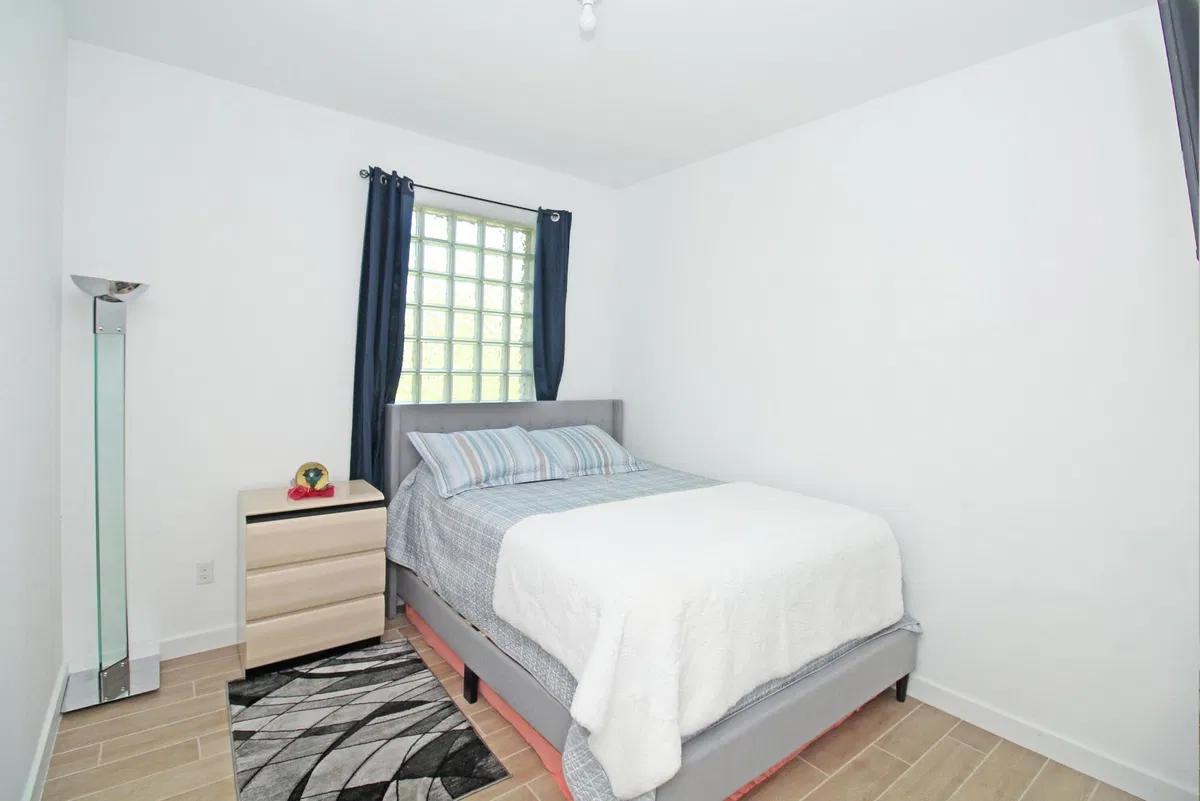 Residence photo 19