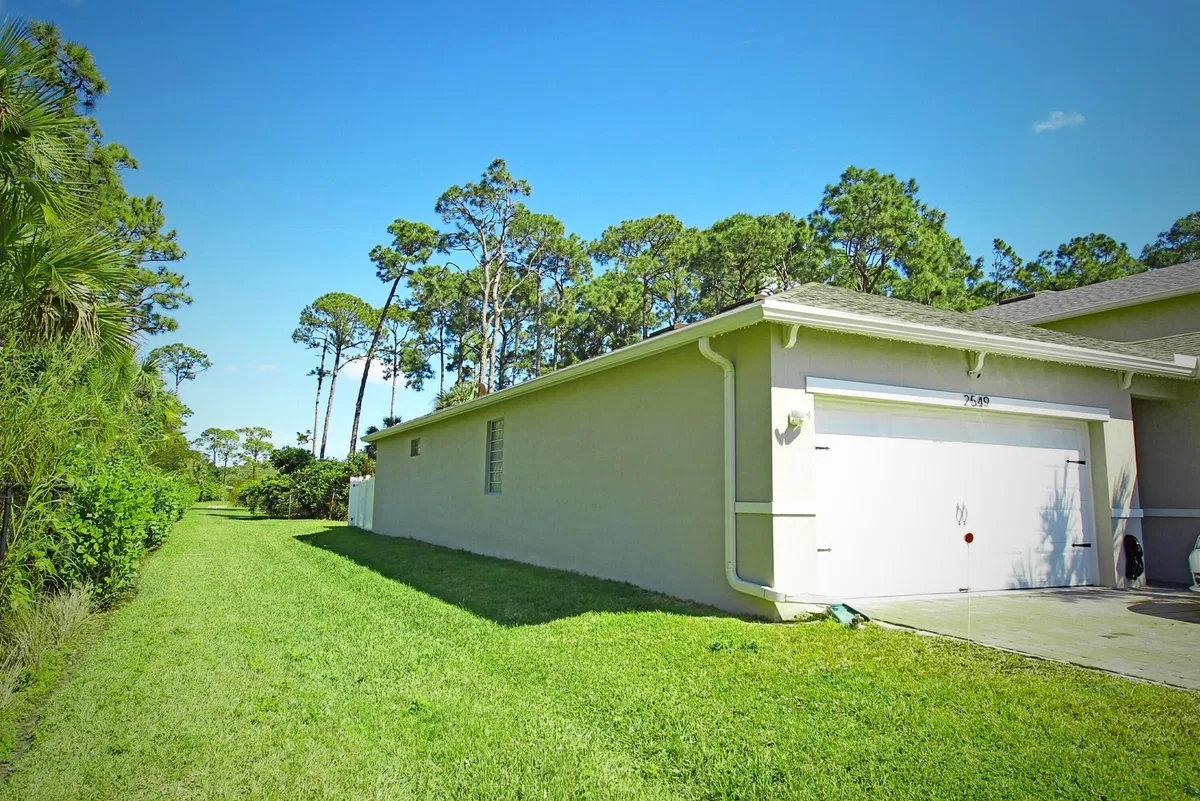 Residence photo 28
