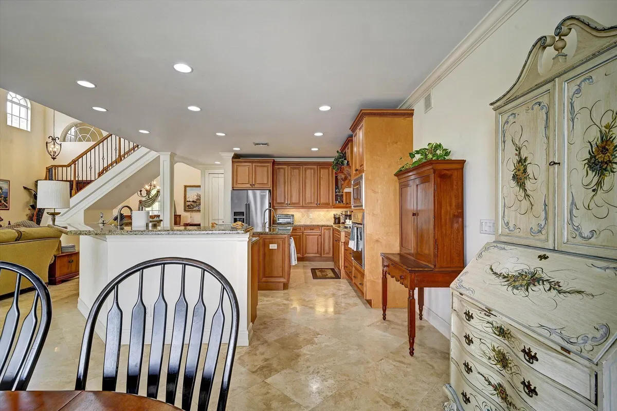  Residence photo 10