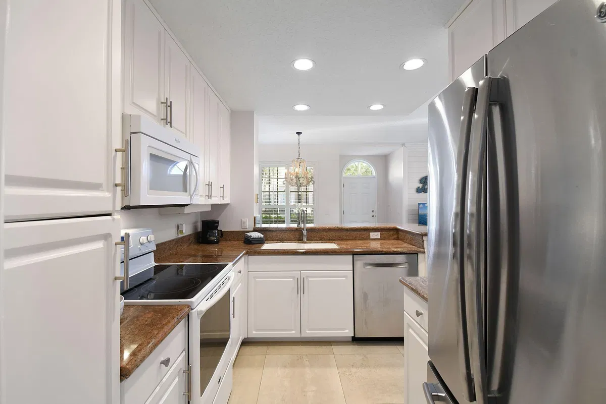 Unit 617 photo 16