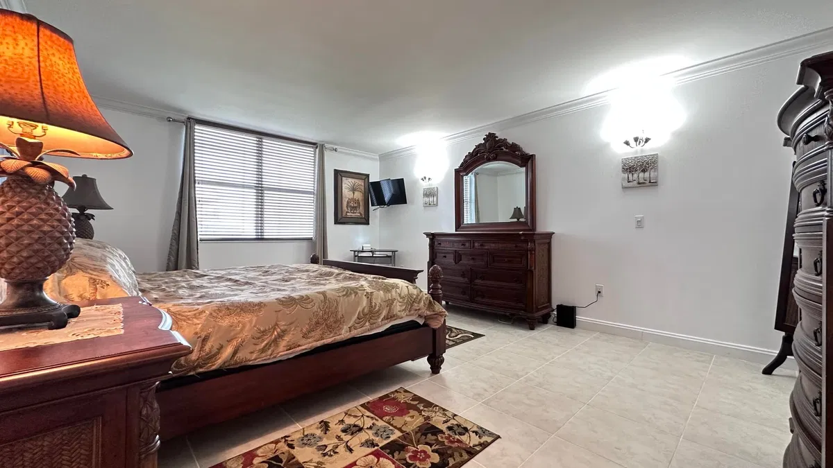 The Patrician of Palm Beach Unit 5030 photo 16
