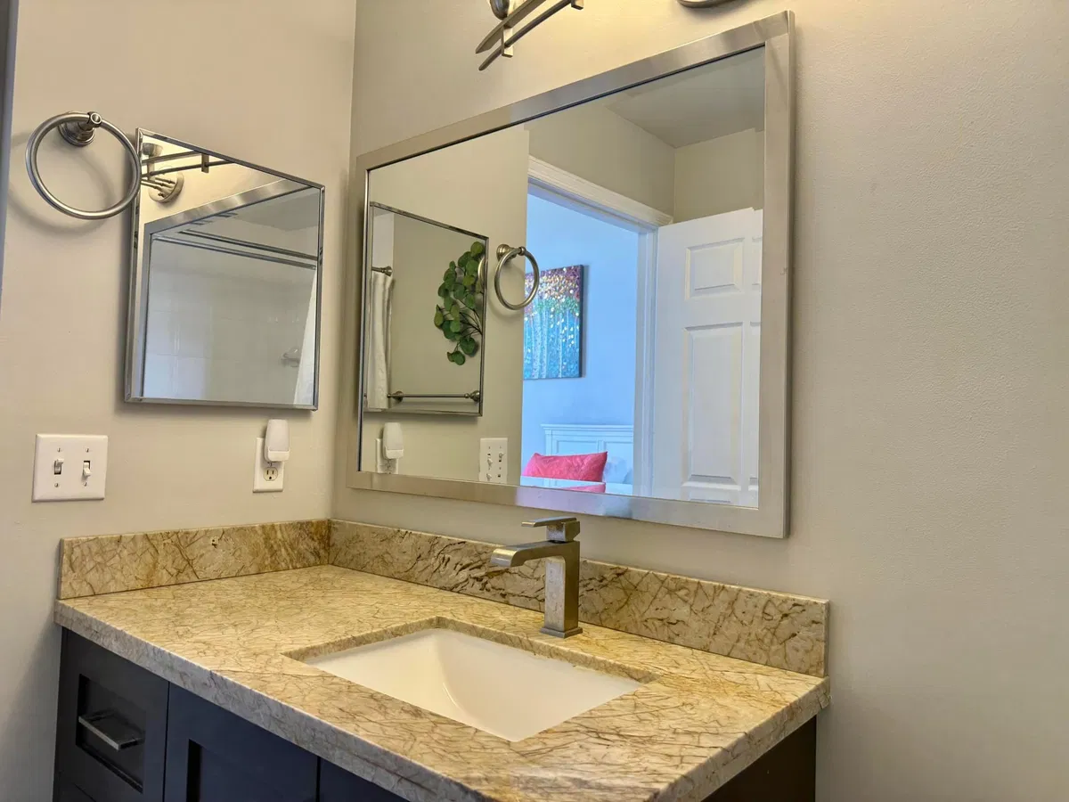 The Montecito Unit Lp01 photo 31