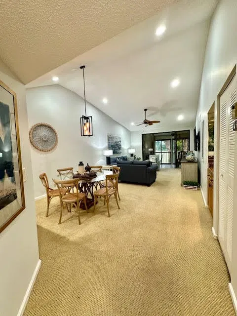  Unit 3305 photo 10
