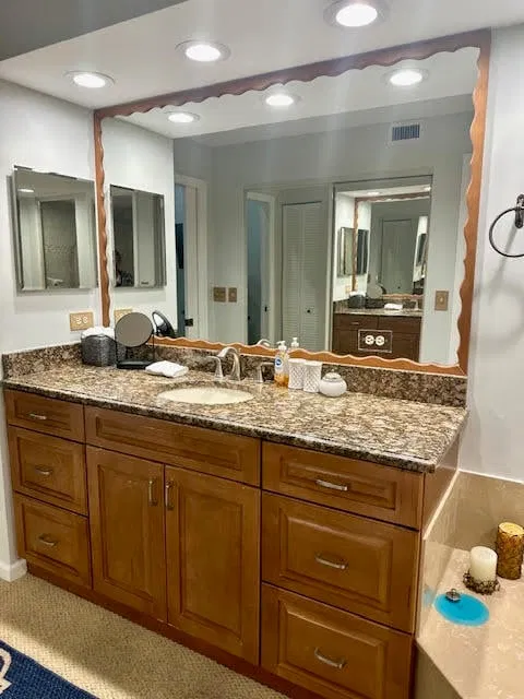  Unit 3305 photo 34