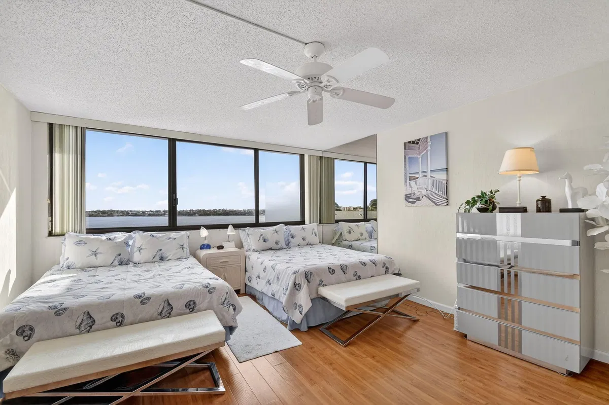 Unit 507 photo 40