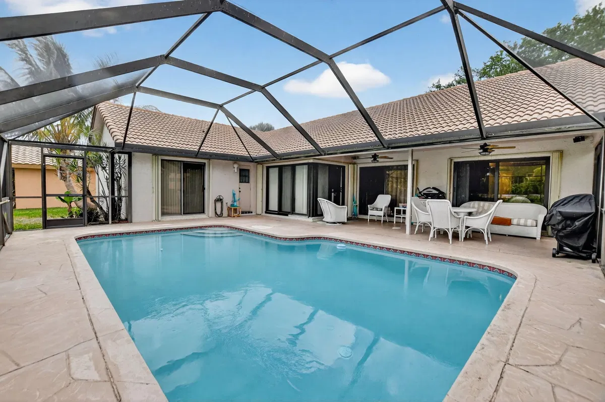 Boca Isles Residence photo 40
