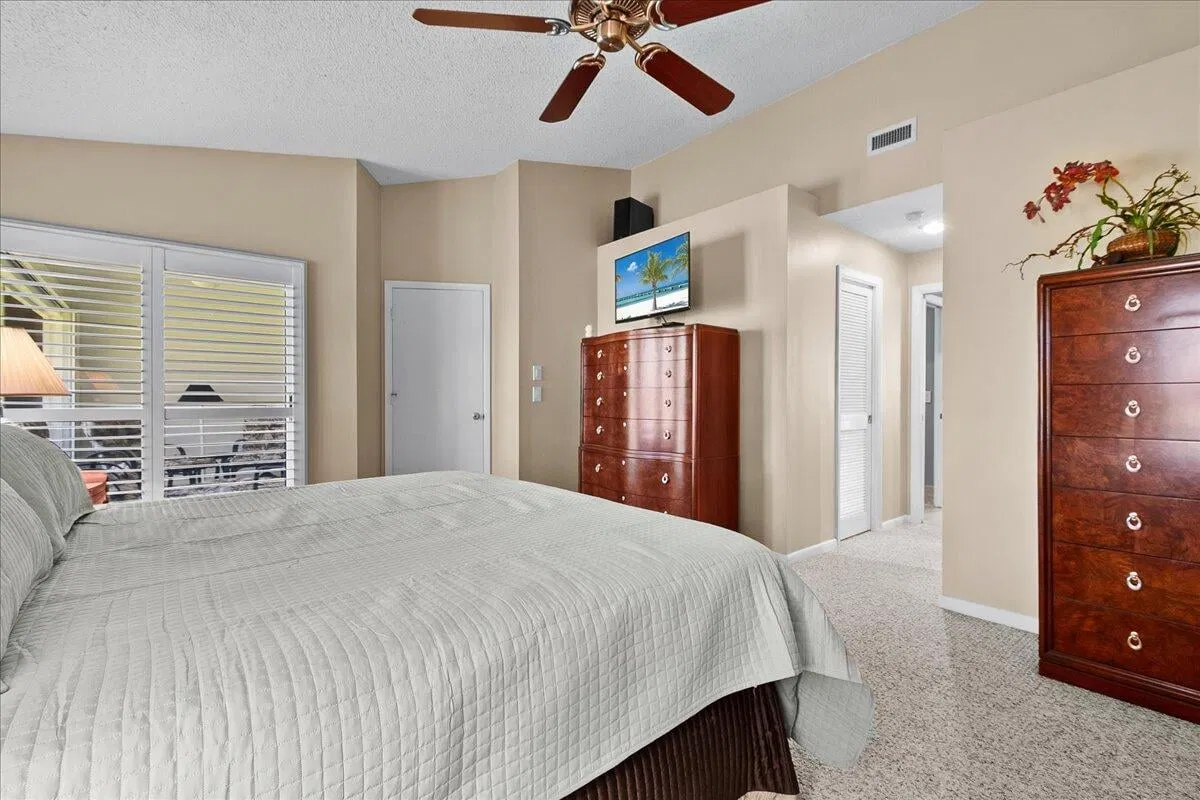 Monarch Country Club Residence photo 19
