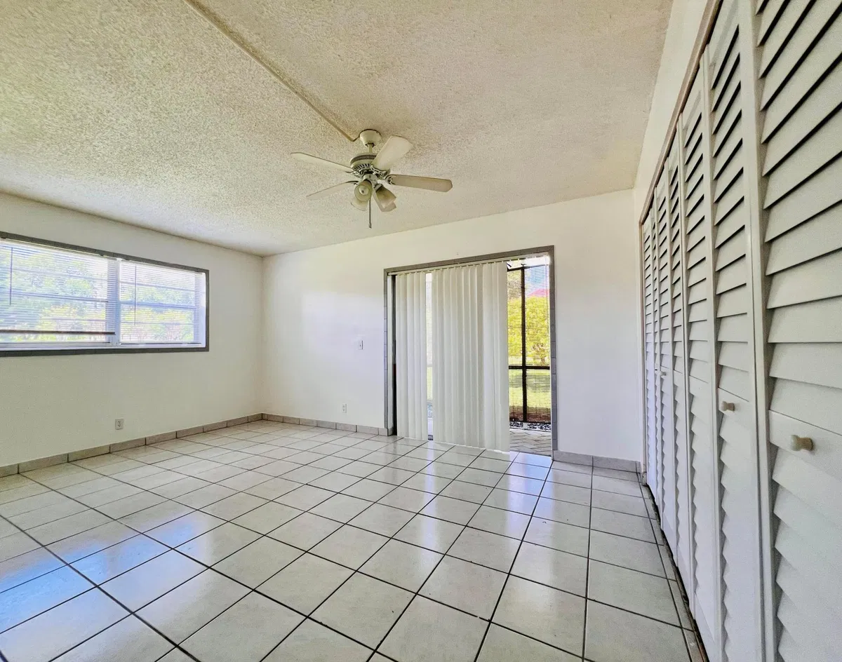 Residence photo 10
