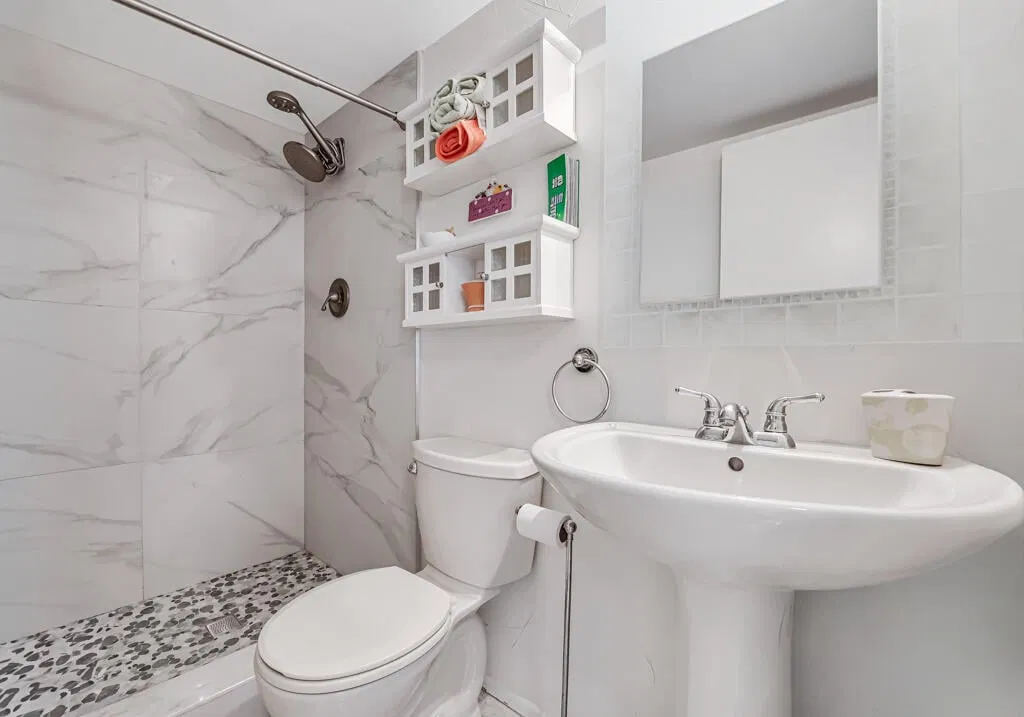 Unit 204 photo 34
