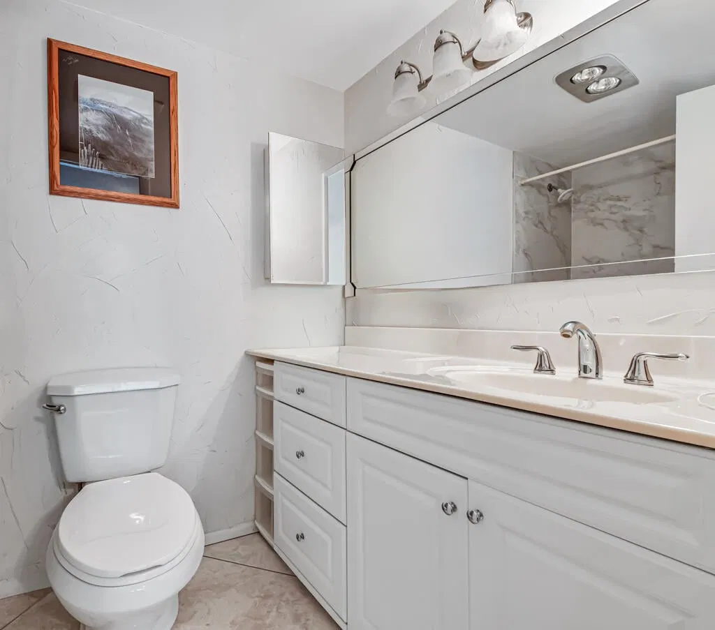Unit 204 photo 37