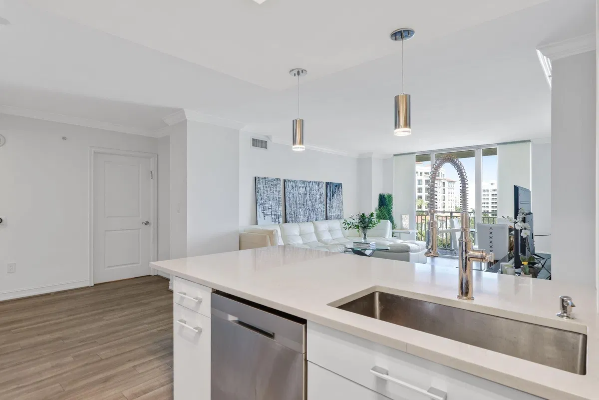 Townsend Place Unit 609 photo 10