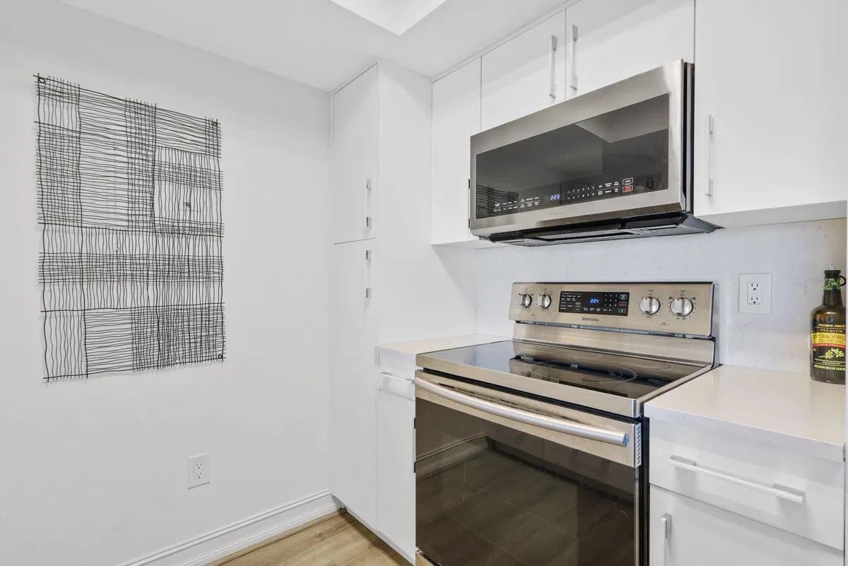 Townsend Place Unit 609 photo 52